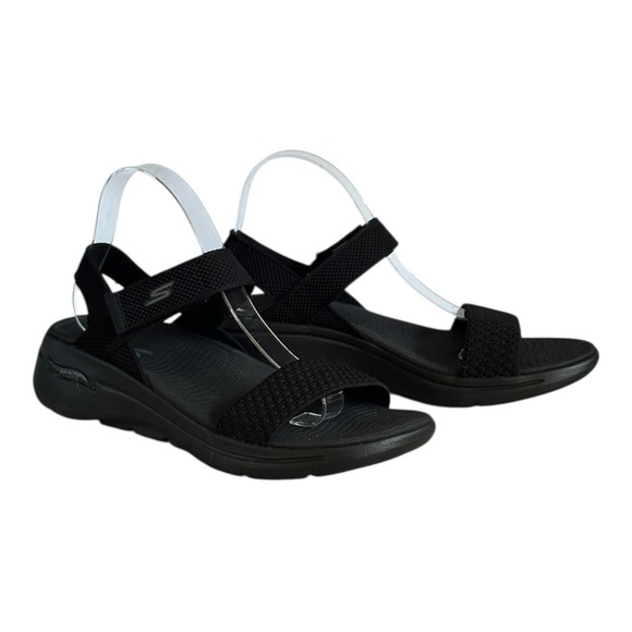 Skechers Comfort Sandals Size 11 NWOT Black Archfit Foam Sporty Hiking Walking - Picture 1 of 10